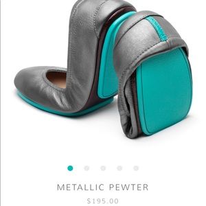 Size 11 metallic pewter Tieks